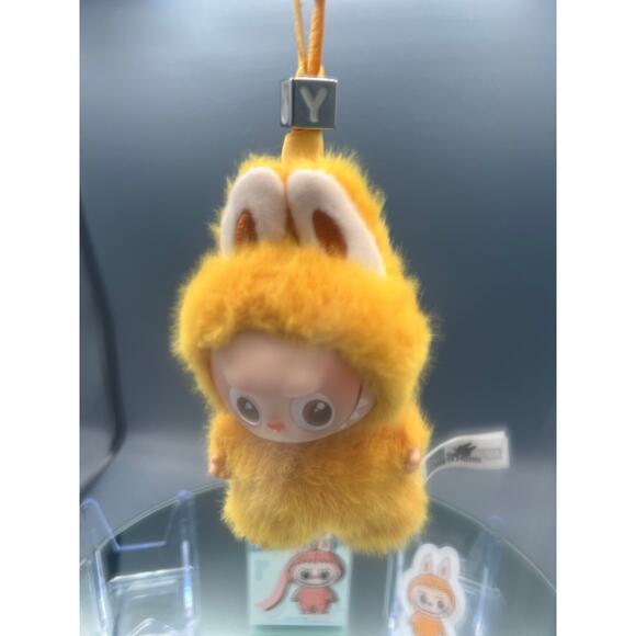 Pop Mart Pin For Love “Y” Confirmed - Picture 4 of 4